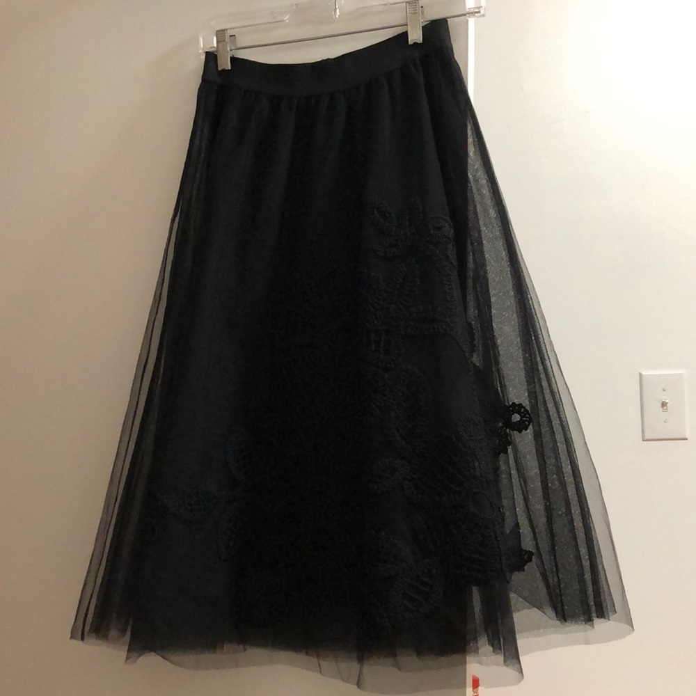 Black Fleurs Du Nuit Maeve tulle skirt